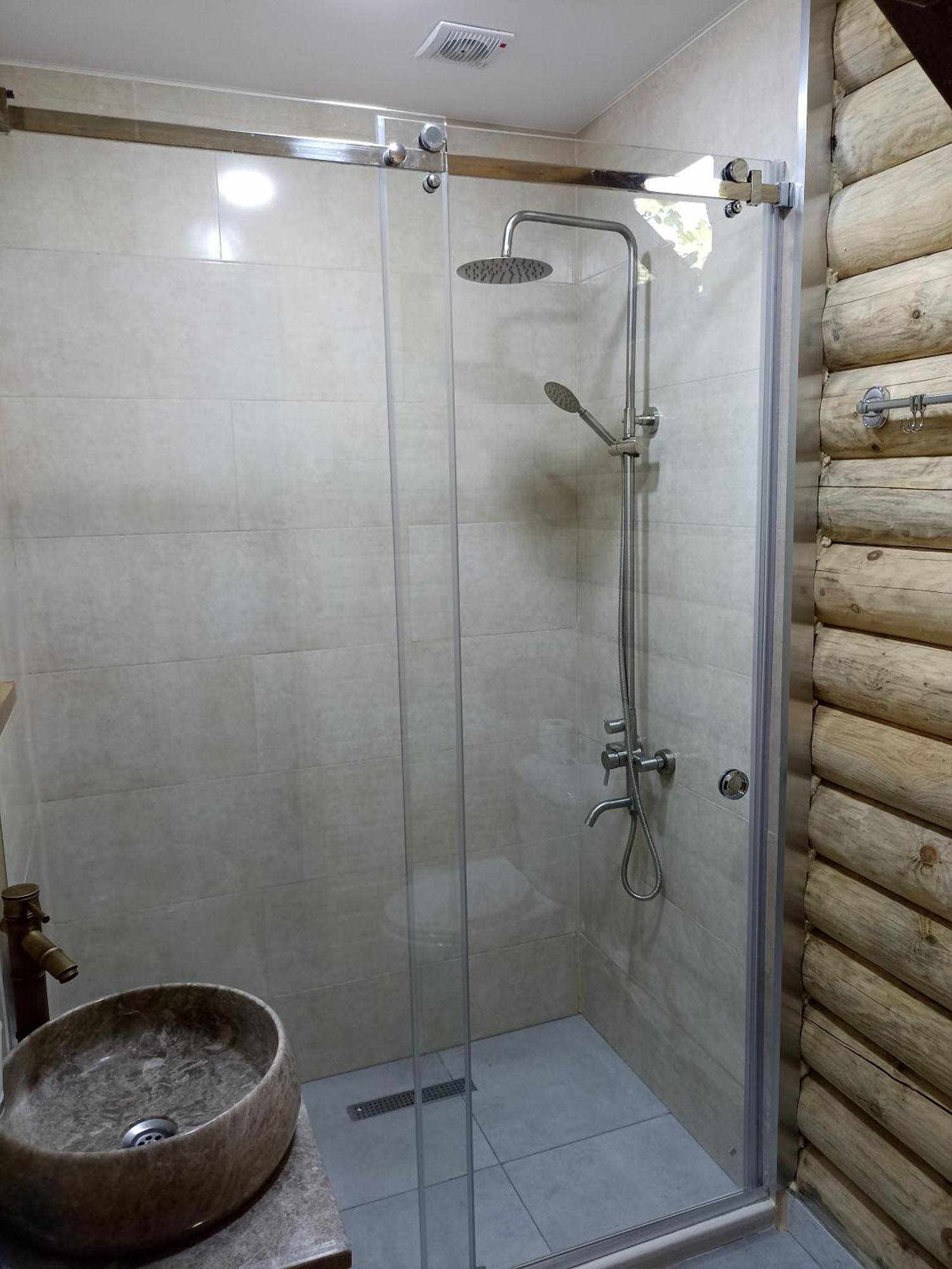 Guest House On Angisa バトゥーミ 部屋 写真